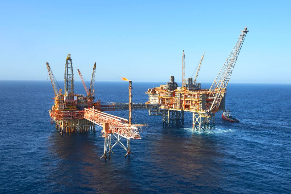 Oil rig at sea north rankin complex